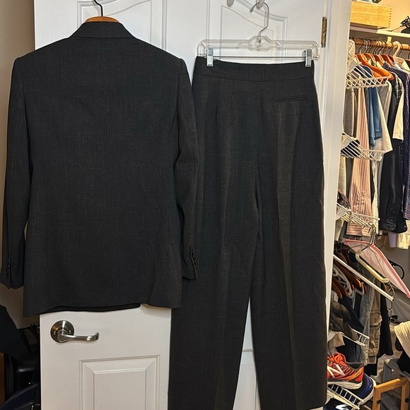EUC THE ROW women’s blazer and pants  in wool charcoal grey sz 4 sold together - Picture 14 of 16